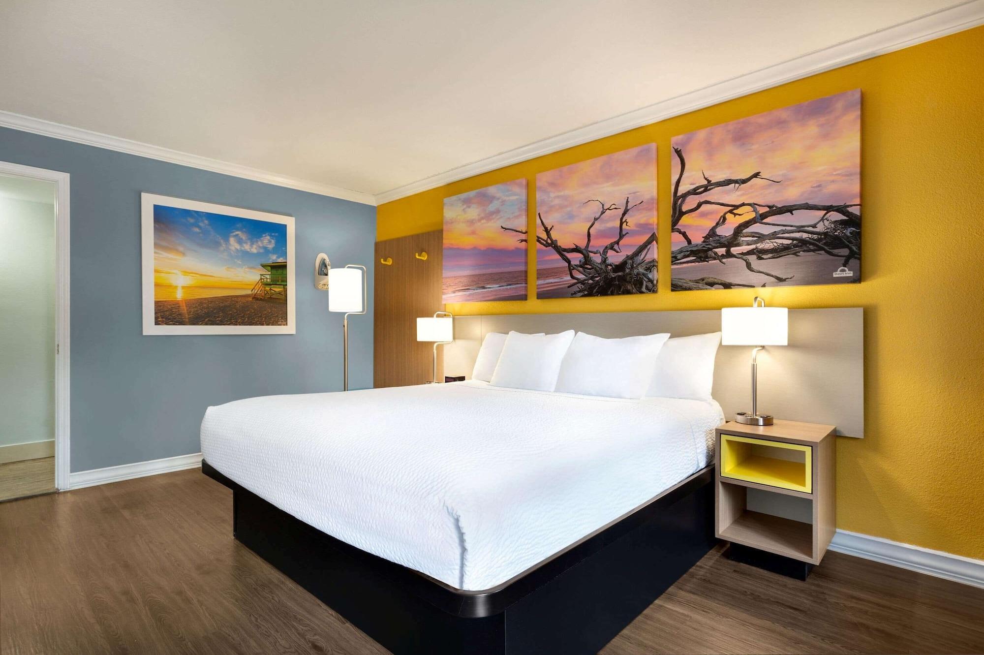 Days Inn By Wyndham Pensacola - Historic Downtown Экстерьер фото