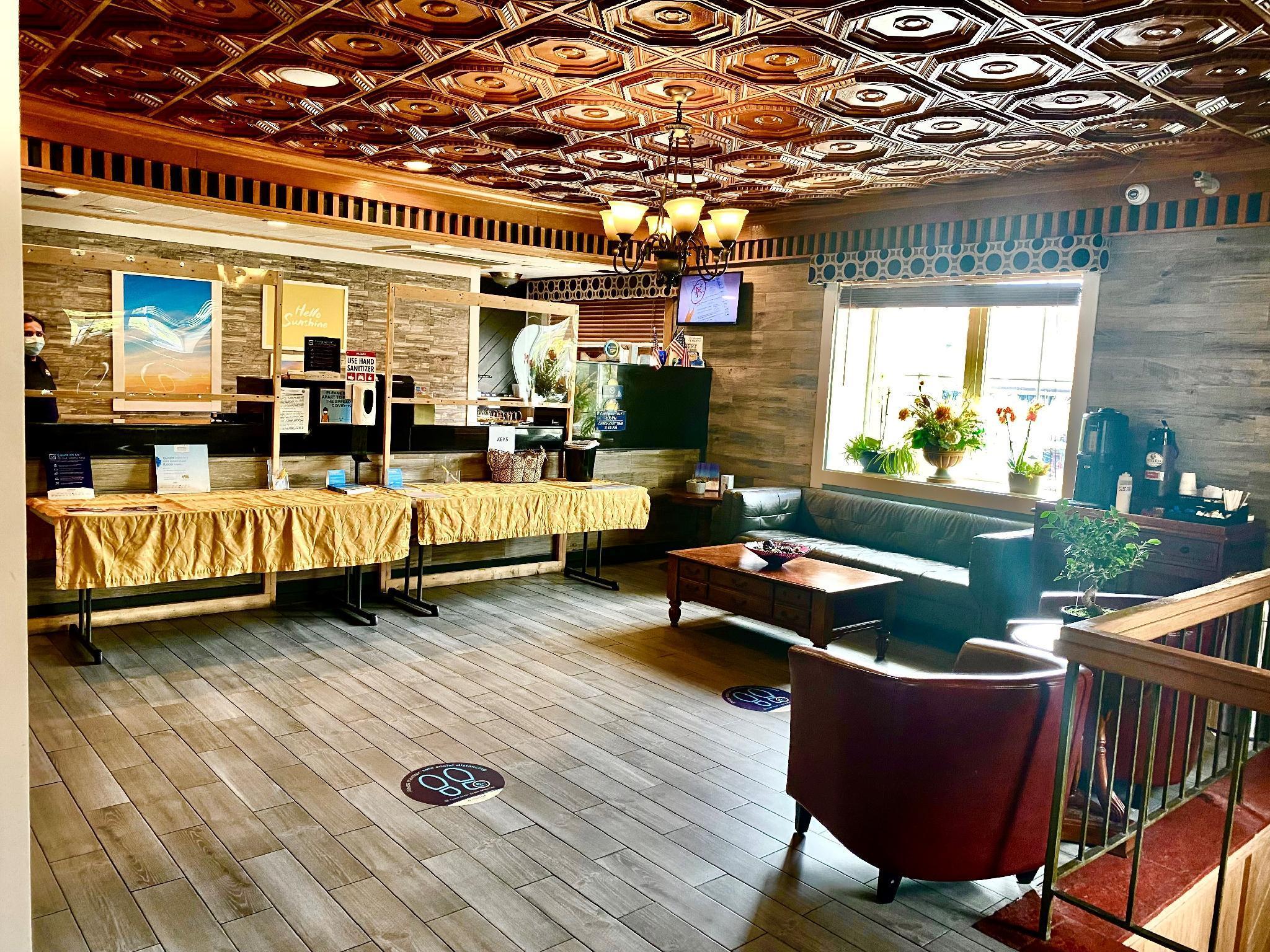 Days Inn By Wyndham Pensacola - Historic Downtown Экстерьер фото