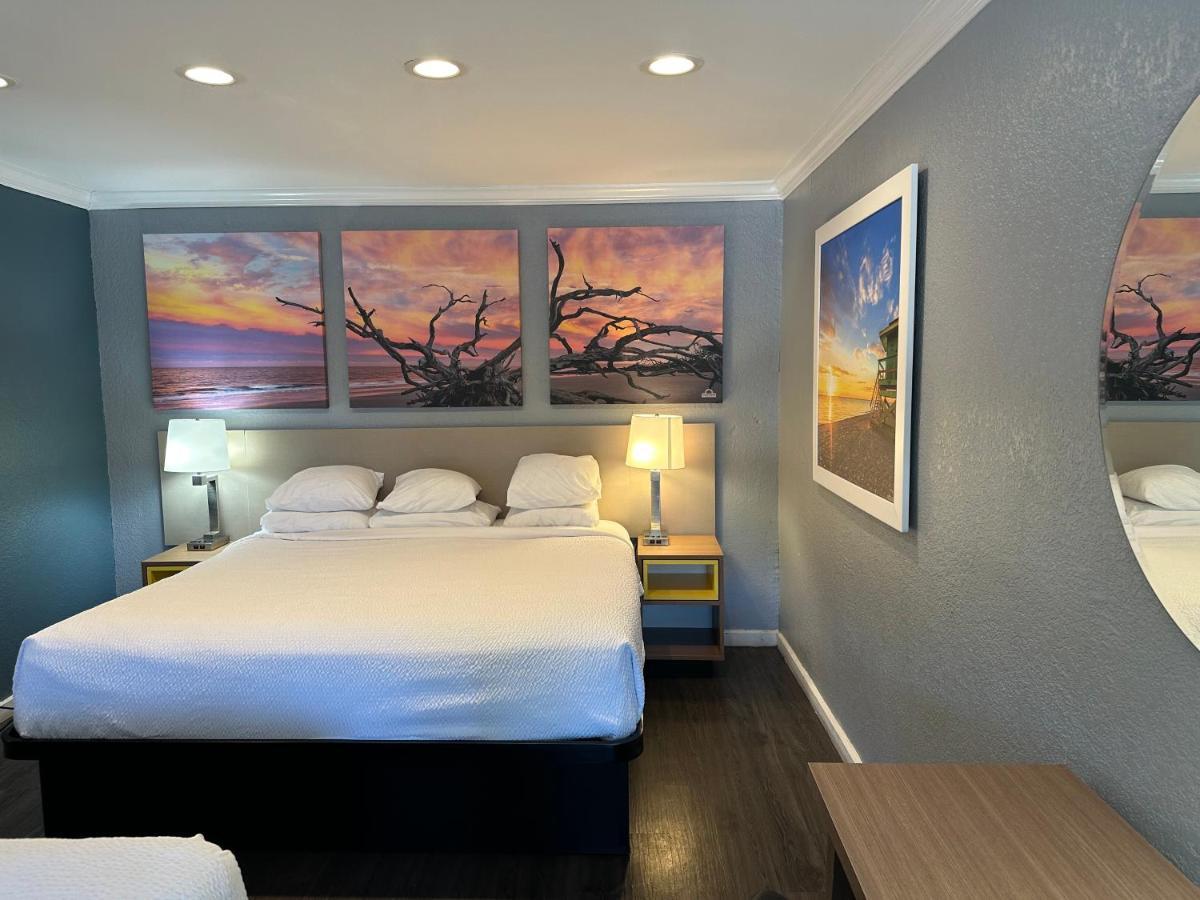 Days Inn By Wyndham Pensacola - Historic Downtown Экстерьер фото